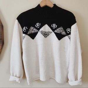 Liz Claiborne | VTG Knit Semi Cropped Sweater